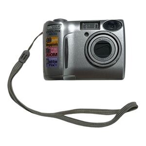 Nikon Coolpix 4600 Metallic Gray Camera